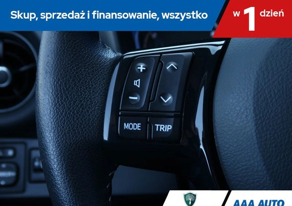 Toyota Yaris cena 56000 przebieg: 49965, rok produkcji 2018 z Mieszkowice małe 254